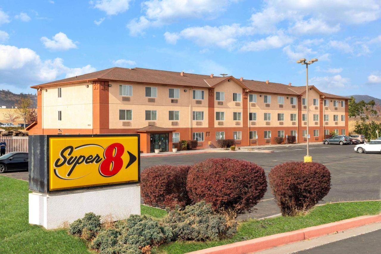 Super 8 By Wyndham The Dalles Or Exteriér fotografie