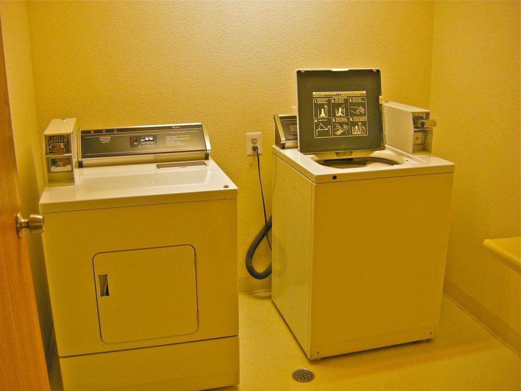 Super 8 By Wyndham The Dalles Or Exteriér fotografie