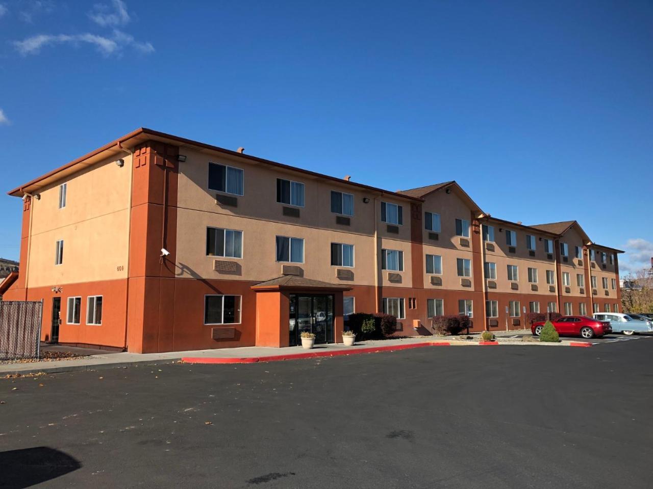 Super 8 By Wyndham The Dalles Or Exteriér fotografie