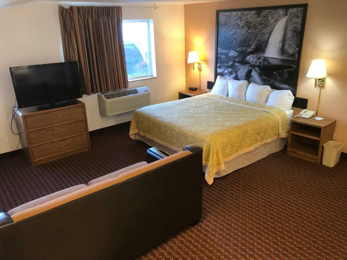 Super 8 By Wyndham The Dalles Or Exteriér fotografie